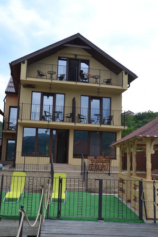 Vila Golful Dunarii ดูโบวา ภายนอก รูปภาพ